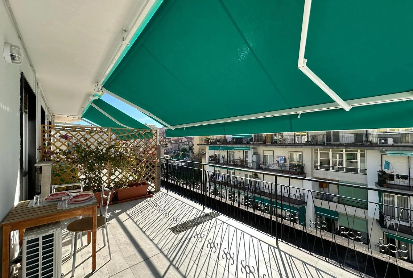 Apartment Wh - Cuore Home - Attico Monolocale Con Parcheggio Gratuito - 5 Minuti Dal Centro - Wifi Sanremo